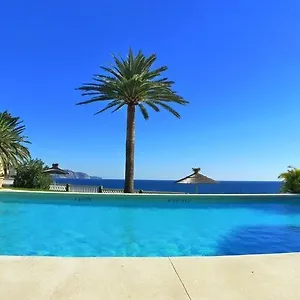 https://acapulco-playa-bluewater-villas.hotelsinnerja.org